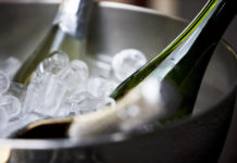 comment sabrer une bouteille de champagne