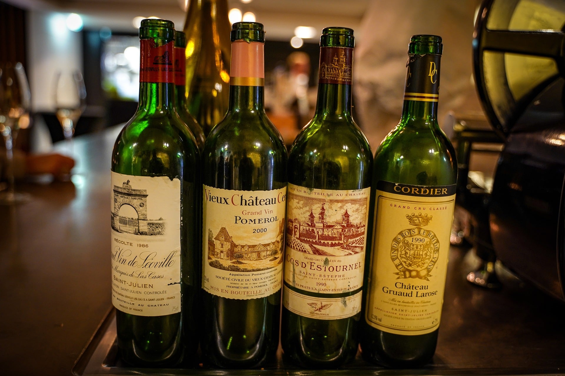 Bouteilles de vin vides : comment leur donner une seconde vie ?