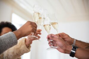 choisir vin d'honneur toast